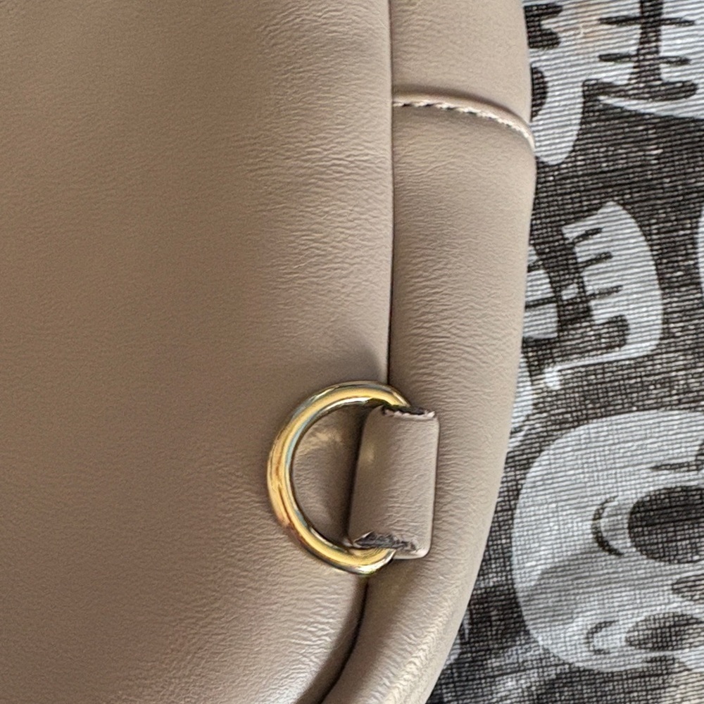 Beige/Gray Crossbody Bag with Gold Accents and adjustable straps​​ - Picture 6 of 7